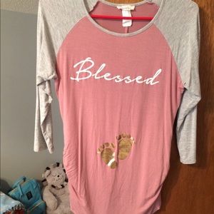 Maternity shirt